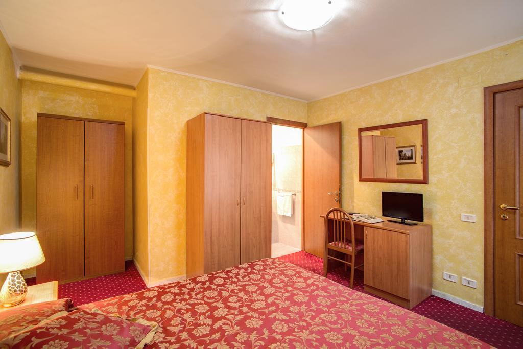 Monti Guest House - Affittacamere Roma Quarto foto